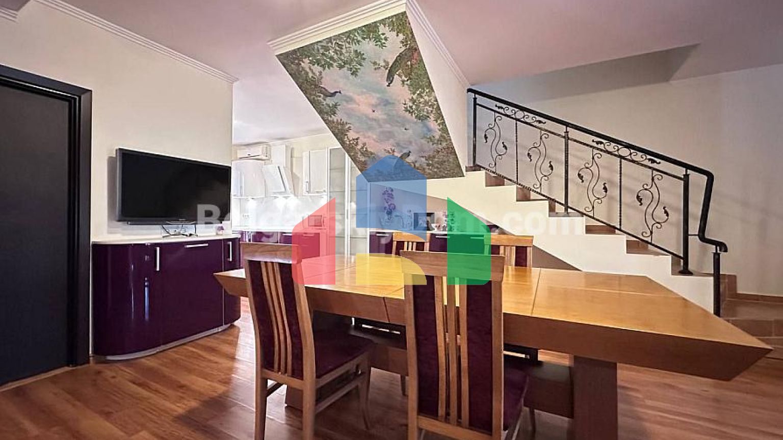 Двоповерхова вілла в Вілла Романа