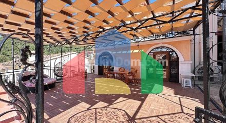 Двоповерхова вілла в Вілла Романа