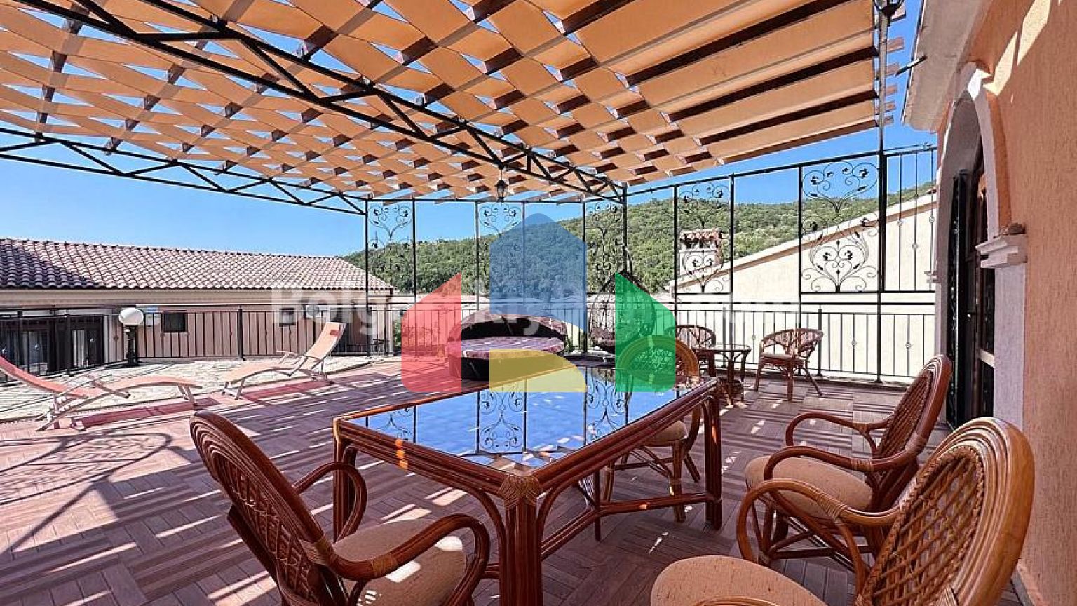 Двоповерхова вілла в Вілла Романа