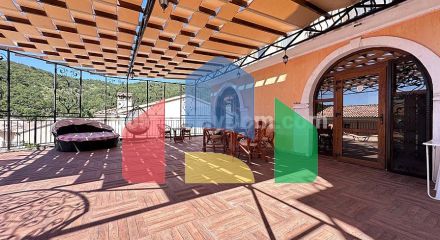 Двоповерхова вілла в Вілла Романа