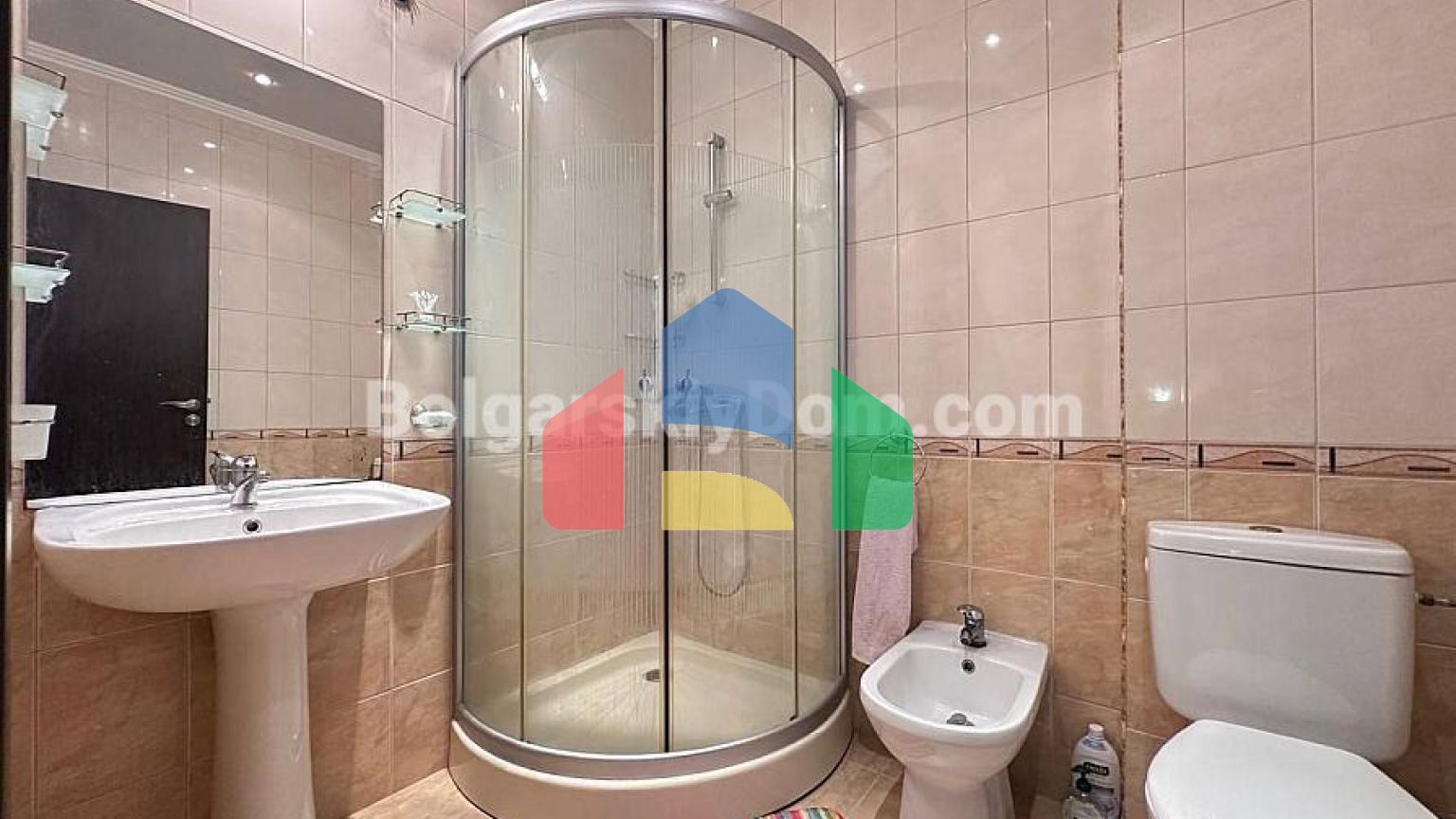 Двоповерхова вілла в Вілла Романа