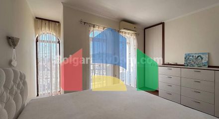 Двоповерхова вілла в Вілла Романа