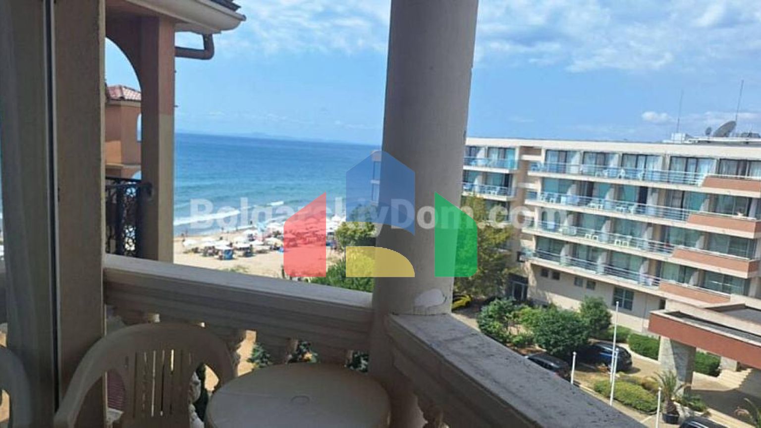 Двухкомнатная квартира в Атриум Бич