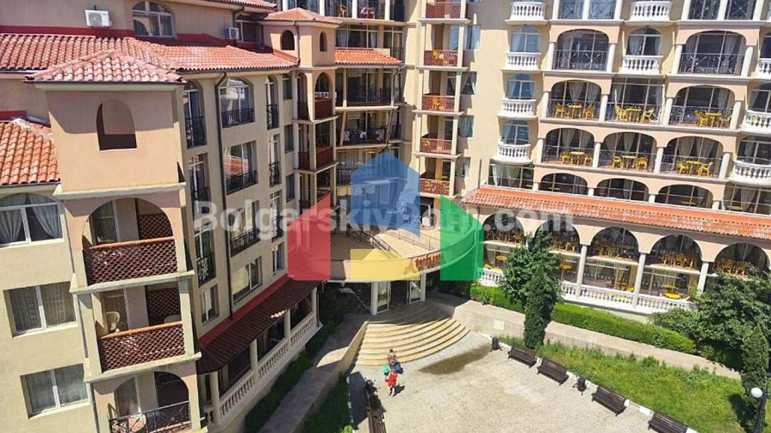 Двухкомнатная квартира в Атриум Бич