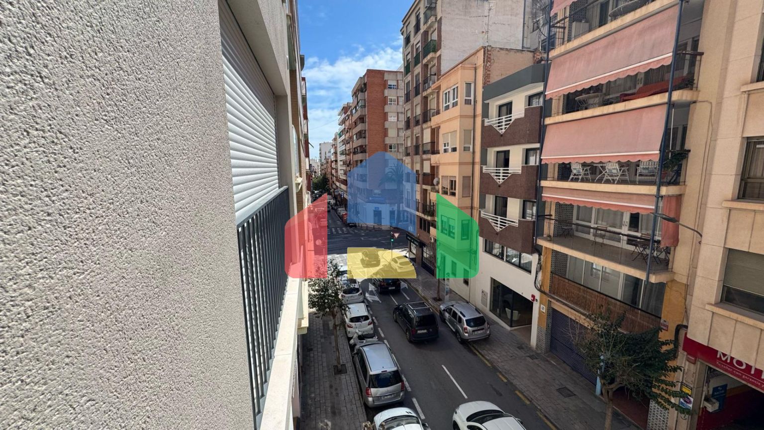 ПЕНТХАУС с тремя спальнями в центре Аликанте