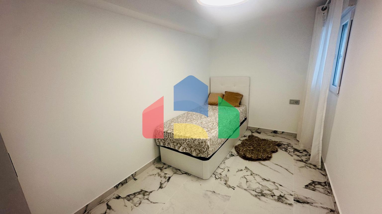 Продаётся стильная и просторная трёхкомнатная квартира в районе Альтазано, Аликанте!