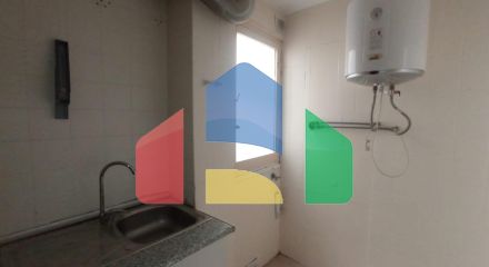 Квартира с тремя спальнями на третьем этаже, готовая к заселению