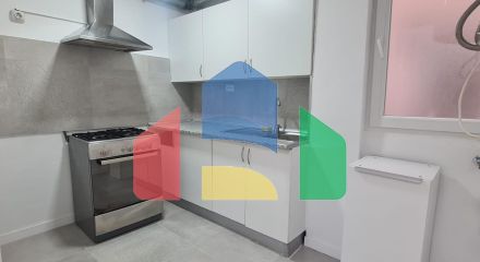 Квартира с тремя спальнями на третьем этаже, готовая к заселению