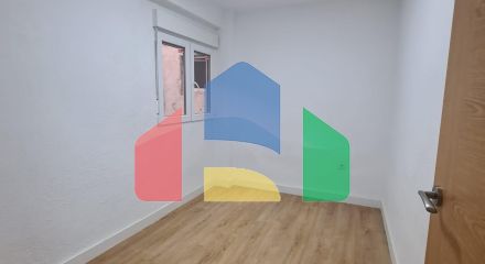 Квартира с тремя спальнями на третьем этаже, готовая к заселению