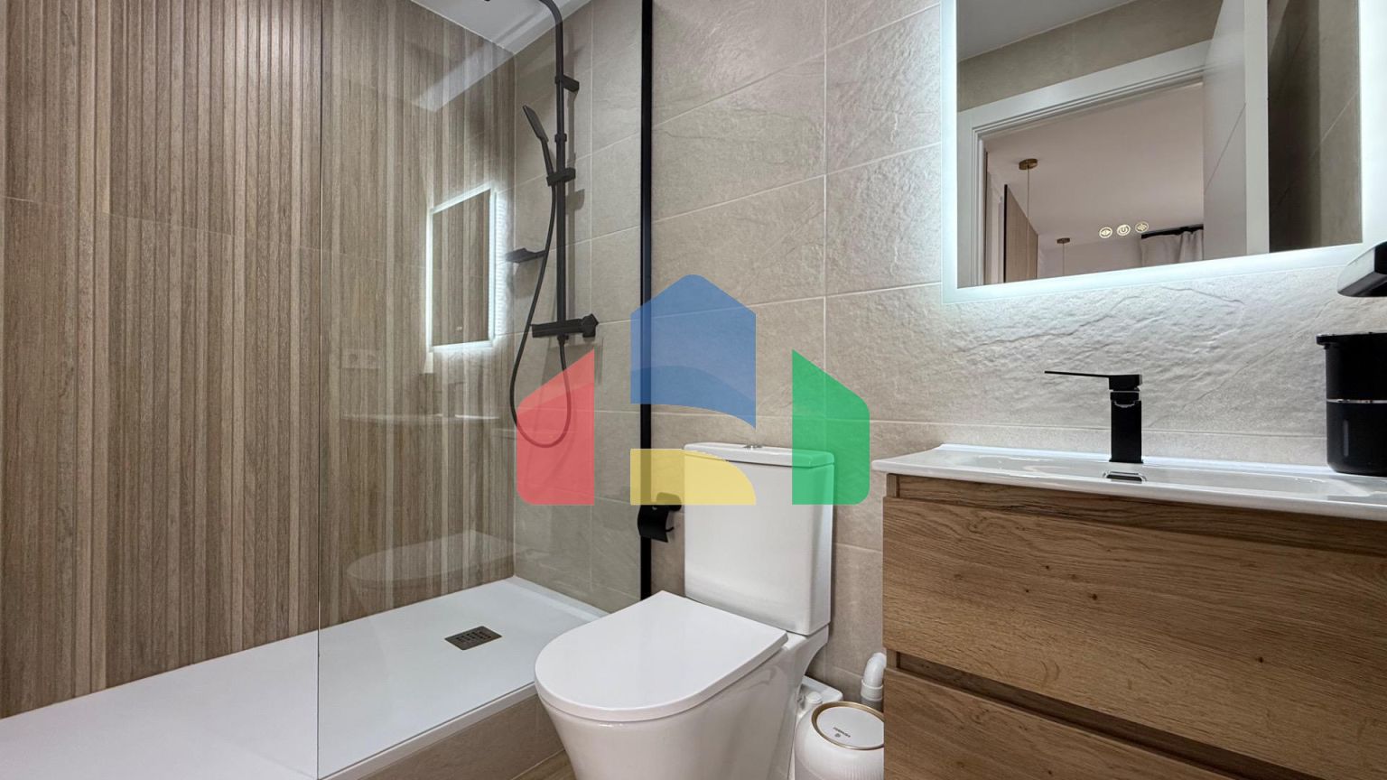 Продаются апартаменты с туристической лицензией в Аликанте – Готовый бизнес в формате апарт-отеля