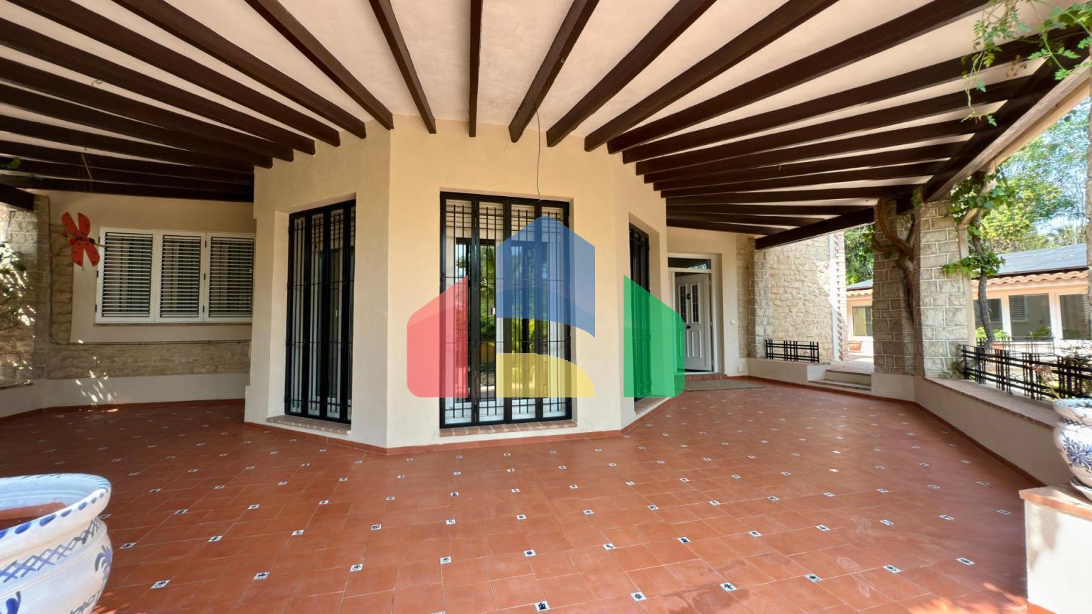 Эксклюзивная Вилла в Окружении Природы в Аликанте