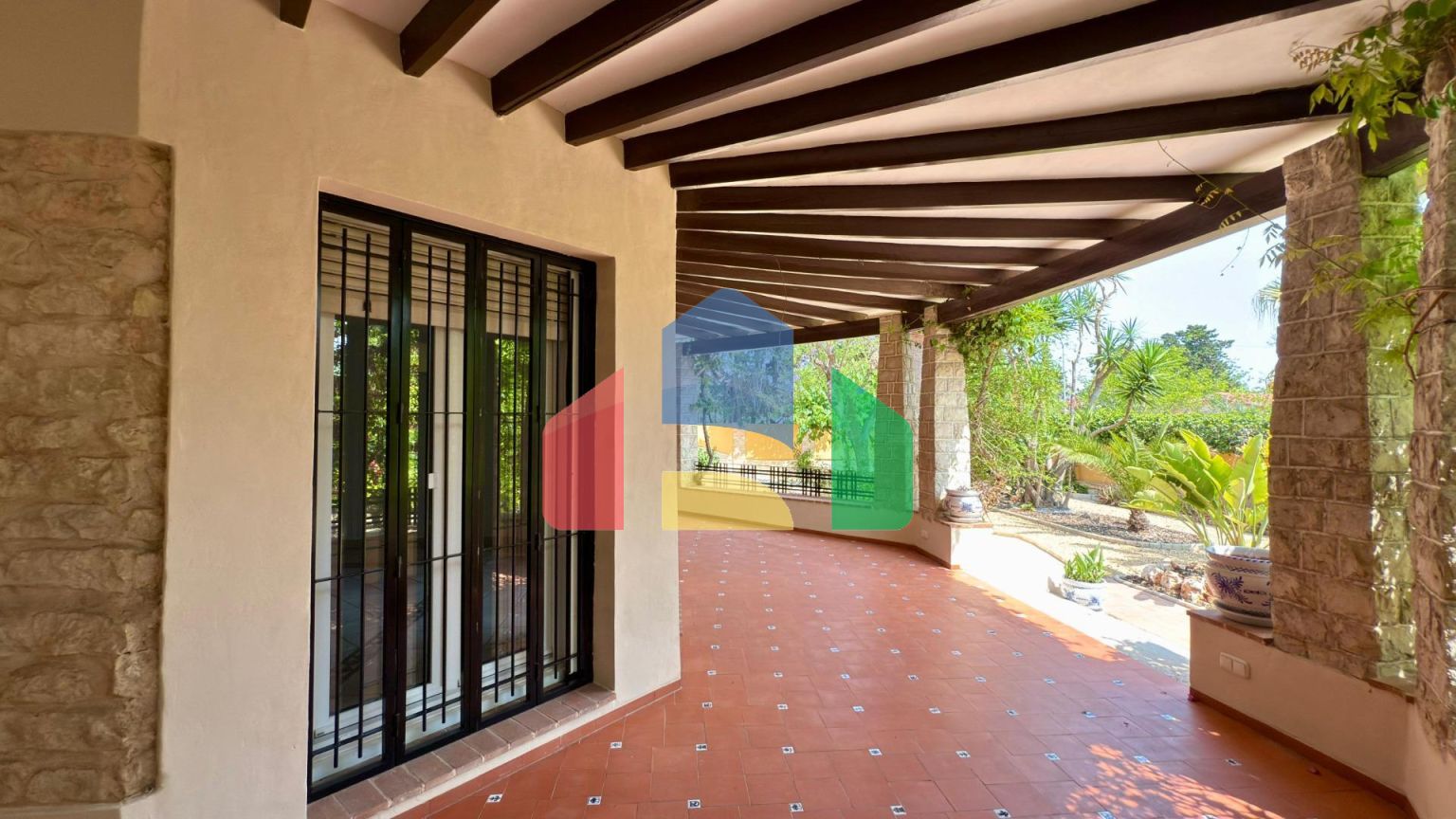 Эксклюзивная Вилла в Окружении Природы в Аликанте