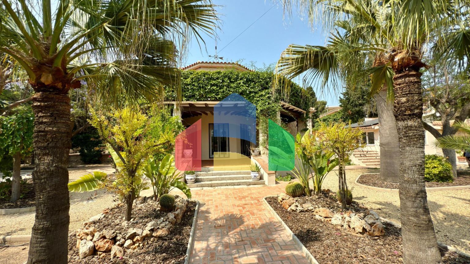 Эксклюзивная Вилла в Окружении Природы в Аликанте