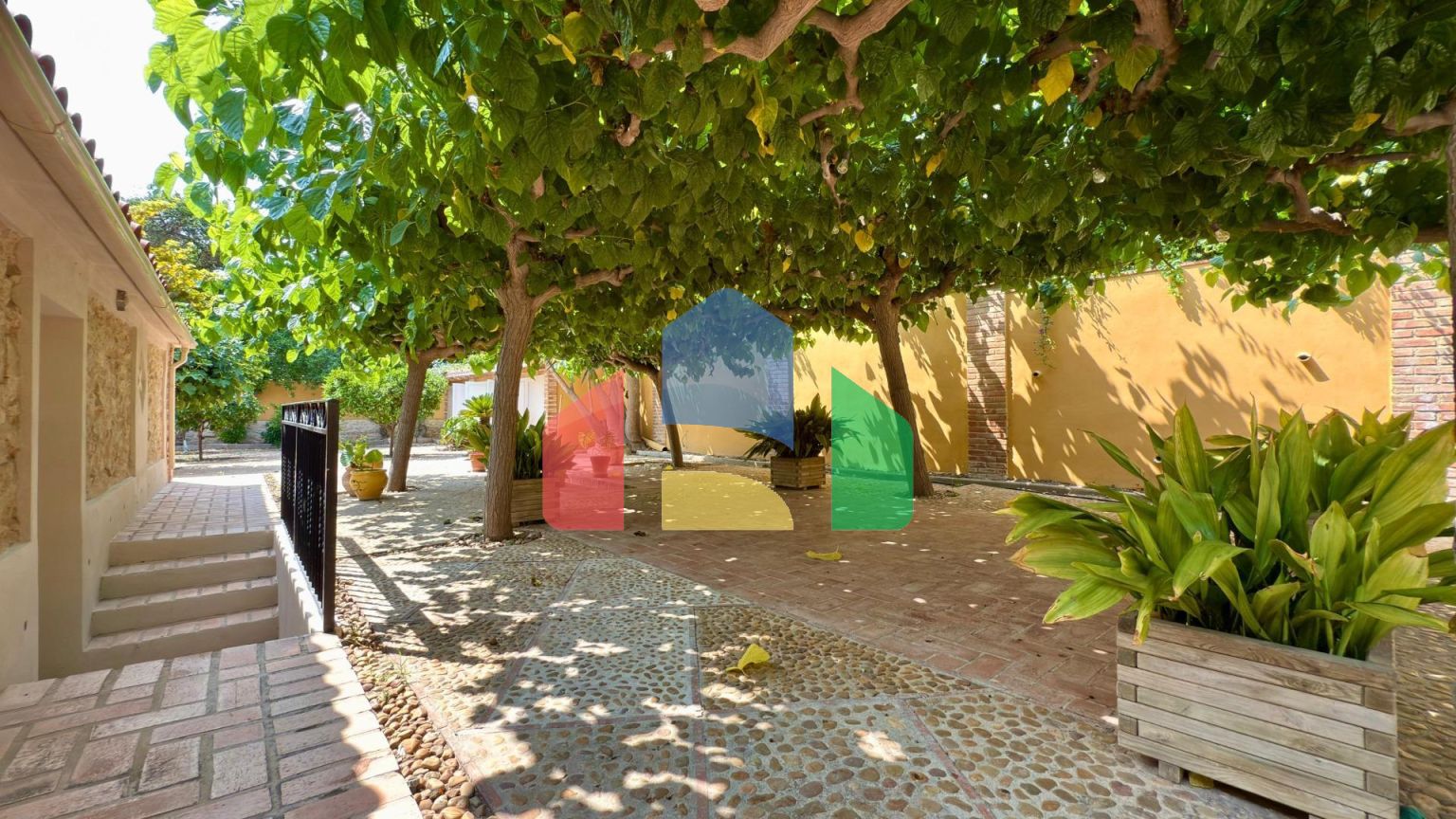 Эксклюзивная Вилла в Окружении Природы в Аликанте