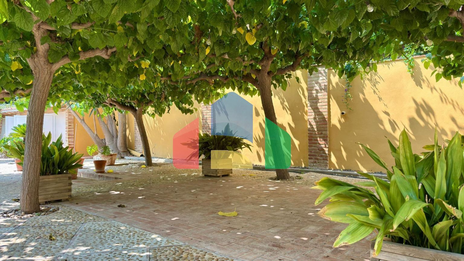 Эксклюзивная Вилла в Окружении Природы в Аликанте