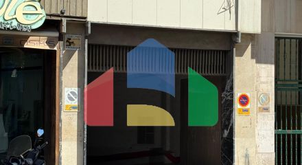 Продаётся гараж в центре города Аликанте, в подземной парковке.