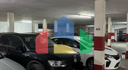 Продаётся гараж в центре города Аликанте, в подземной парковке.