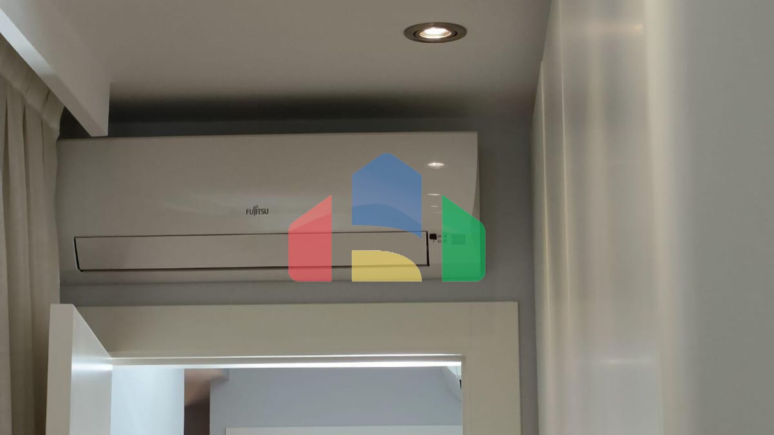 Полностью отремонтированная квартира в самом центре Аликанте в 200 м от Экспланады.