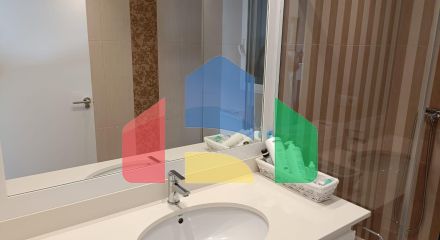 Полностью отремонтированная квартира в самом центре Аликанте в 200 м от Экспланады.