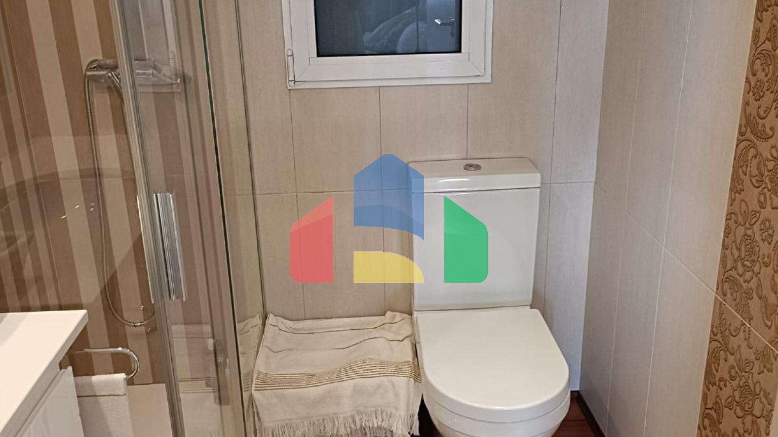 Полностью отремонтированная квартира в самом центре Аликанте в 200 м от Экспланады.