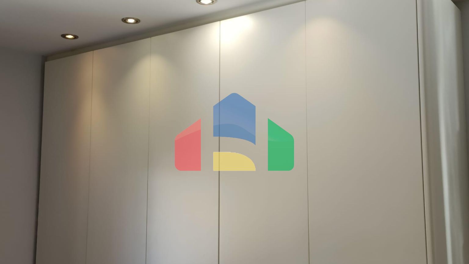 Полностью отремонтированная квартира в самом центре Аликанте в 200 м от Экспланады.