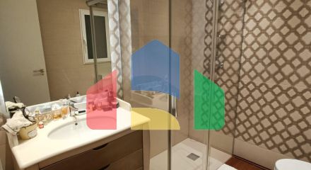 Полностью отремонтированная квартира в самом центре Аликанте в 200 м от Экспланады.