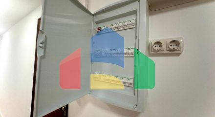 Полностью обновлённая квартира в центре жизни Аликанте — с видом на Plaza de Toros!