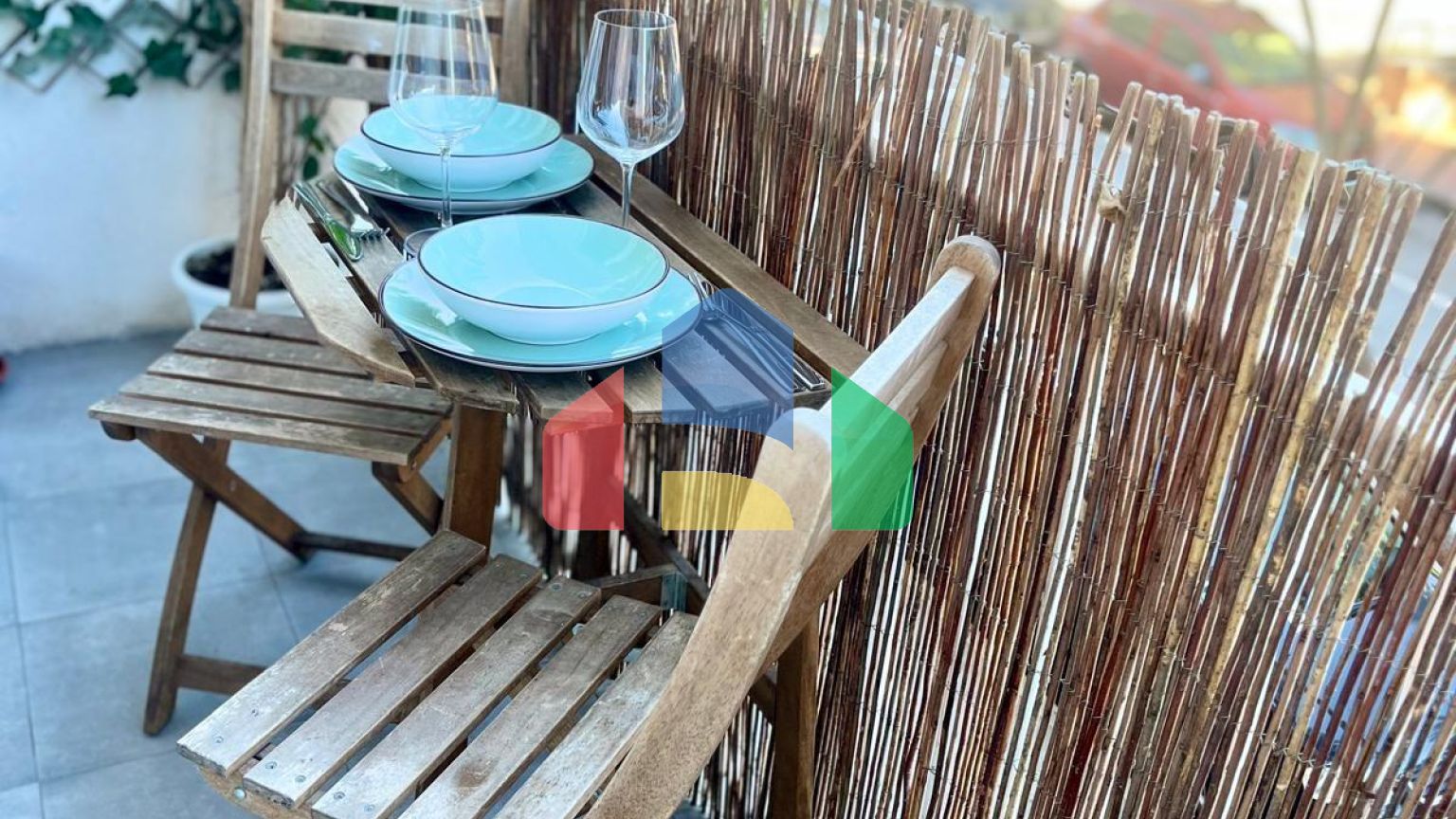 Просторная квартира с видом на сквер в Аликанте — заезжай и живи!