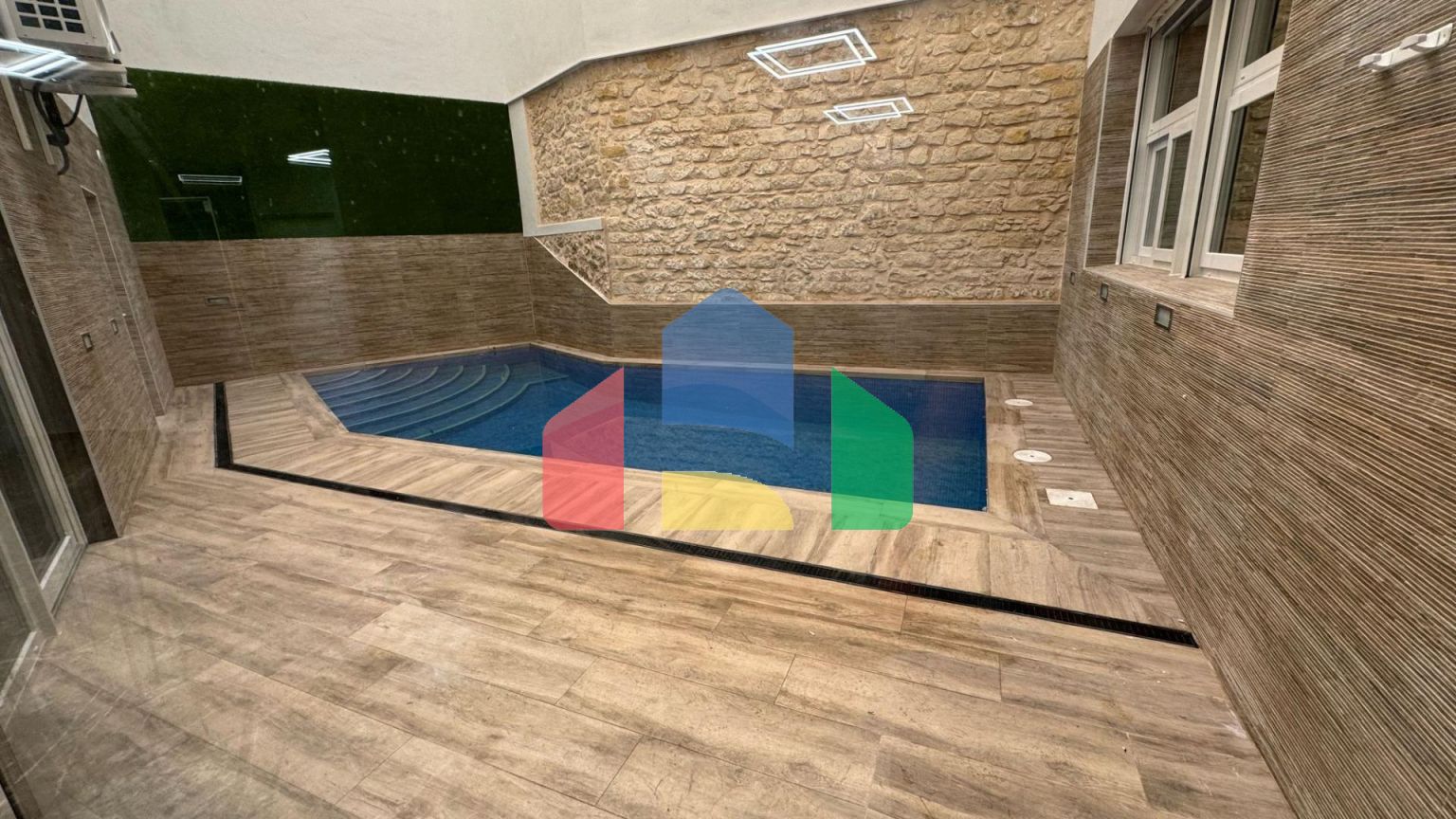 ПЕНТХАУС с тремя спальнями в центре Аликанте