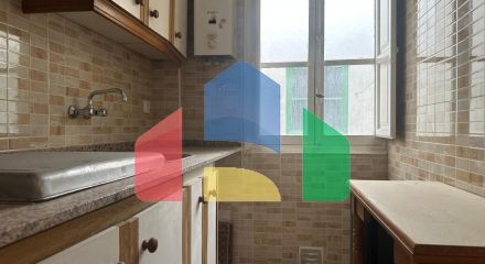 Уникальная инвестиционная возможность в Аликанте – квартира под ремонт в топ-локации!