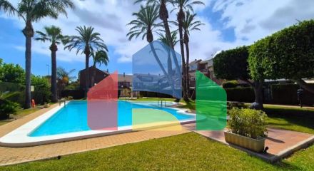 Semi-detached house in Albufereta