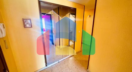 Просторная квартира в самом центре Аликанте с потрясающим видом на замок Санта-Барбара