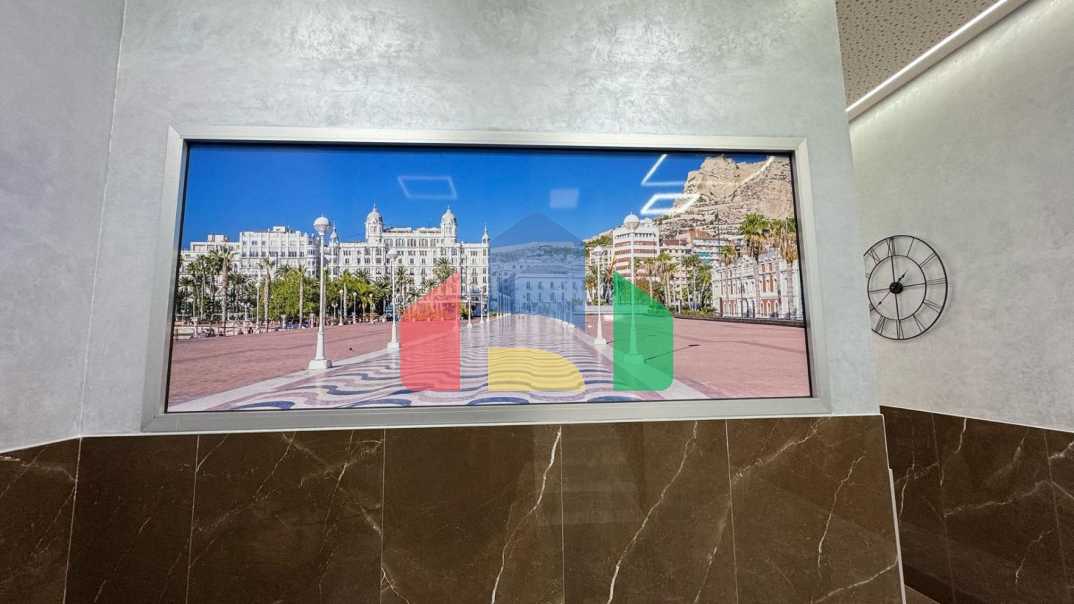 ПЕНТХАУС с тремя спальнями в центре Аликанте