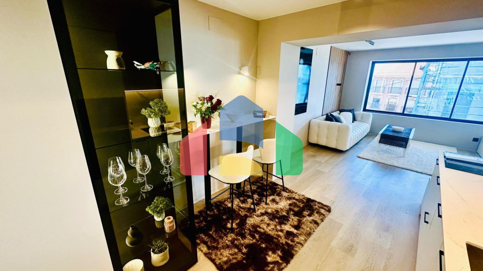 Продается потрясающая  квартира с видом на море в Аликанте