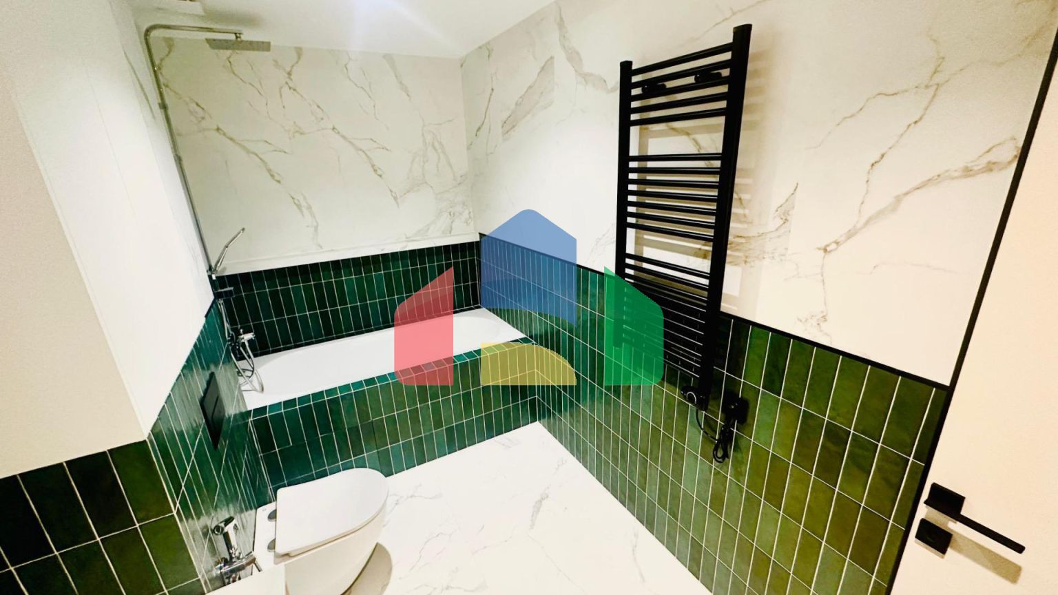 Продается потрясающая  квартира с видом на море в Аликанте