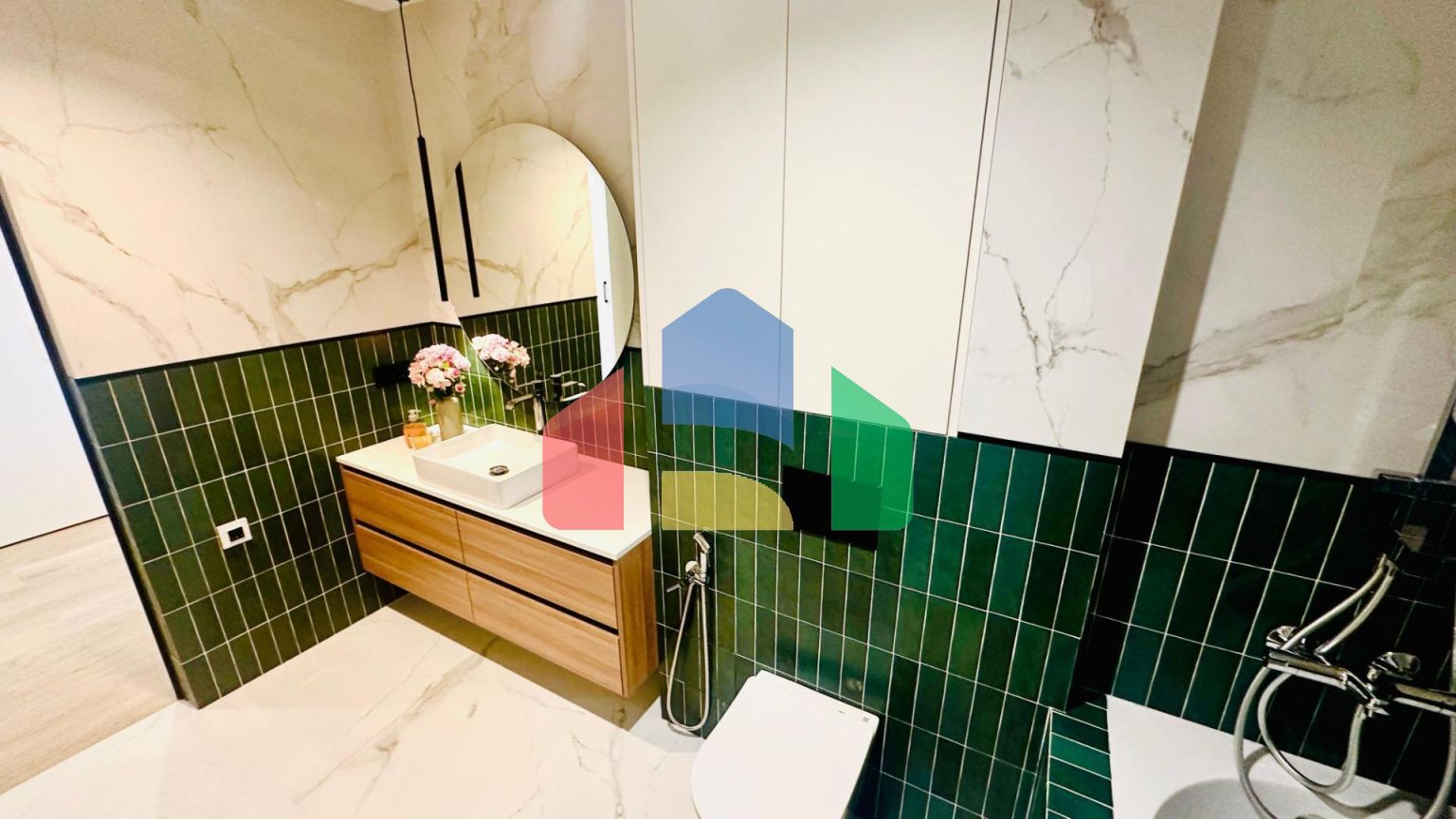 Продается потрясающая  квартира с видом на море в Аликанте