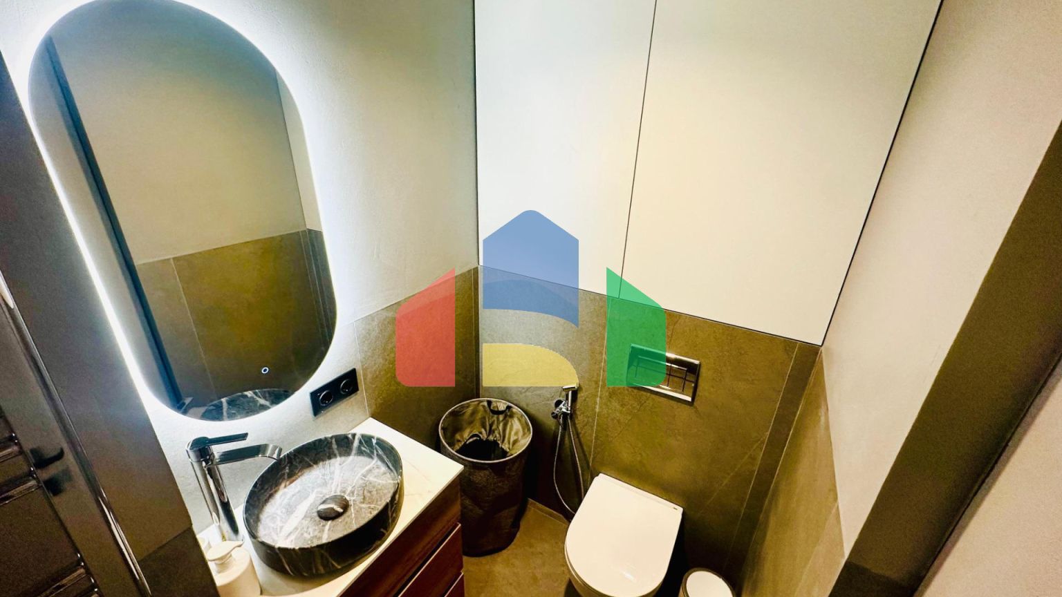 Продается потрясающая  квартира с видом на море в Аликанте