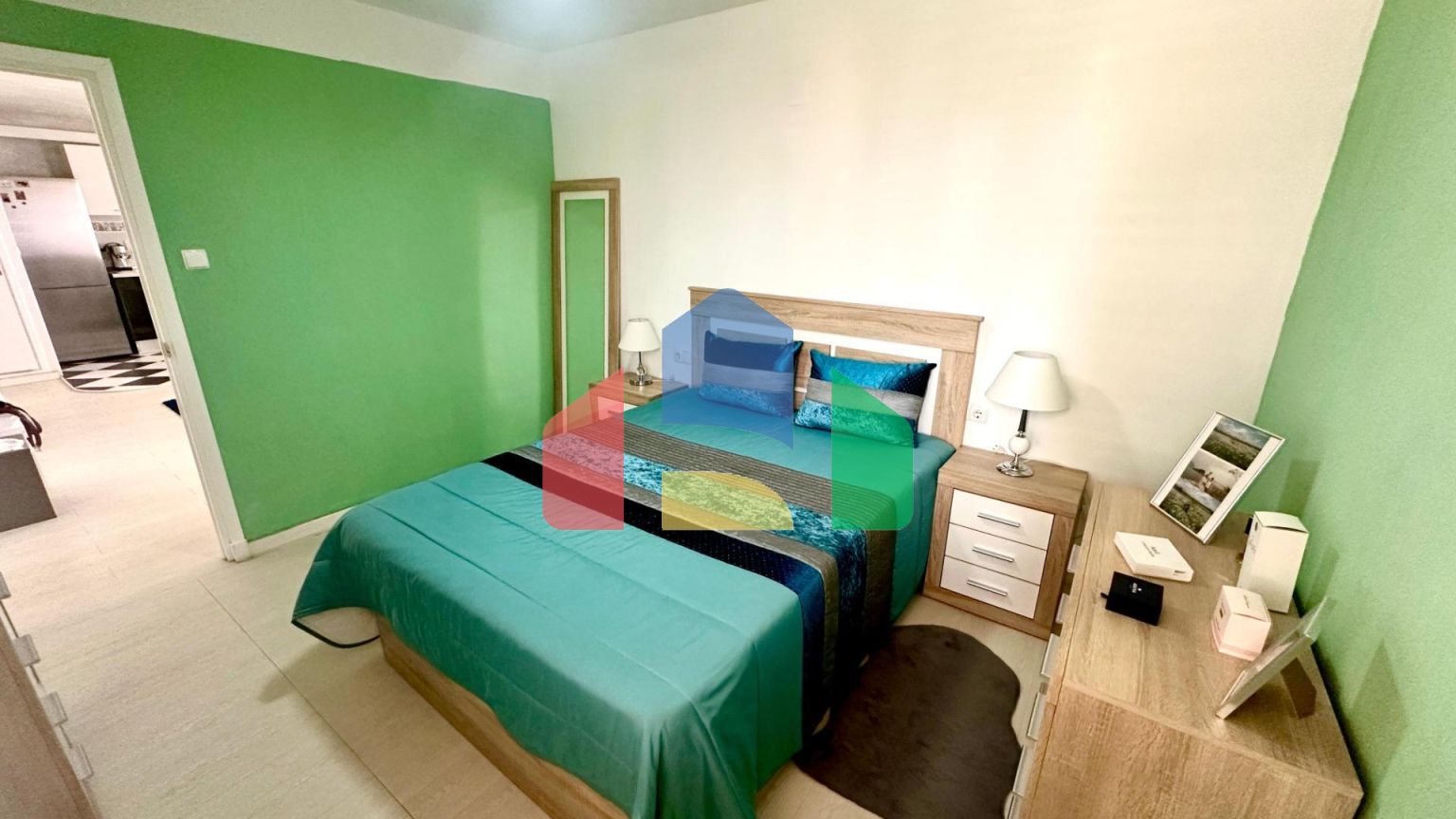 Квартира в закрытом комплексе с видом на город — комфорт и уют в районе Бабель