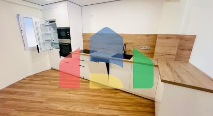 Продается светлая и просторная квартира в Аликанте, район Кампоамор