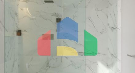 Отдельные дома с садом и бассейном