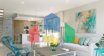 Отдельные дома с садом и бассейном