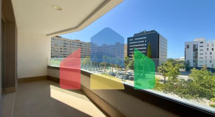 Семейный уют и современный стиль в центре Аликанте