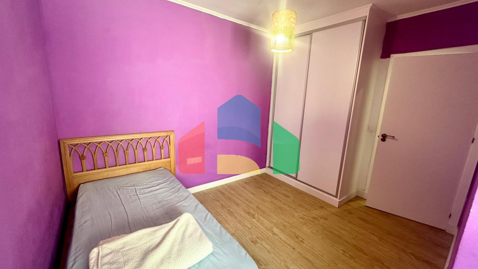 Продается просторная, светлая квартира в Аликанте — район Каролинас-Альтас