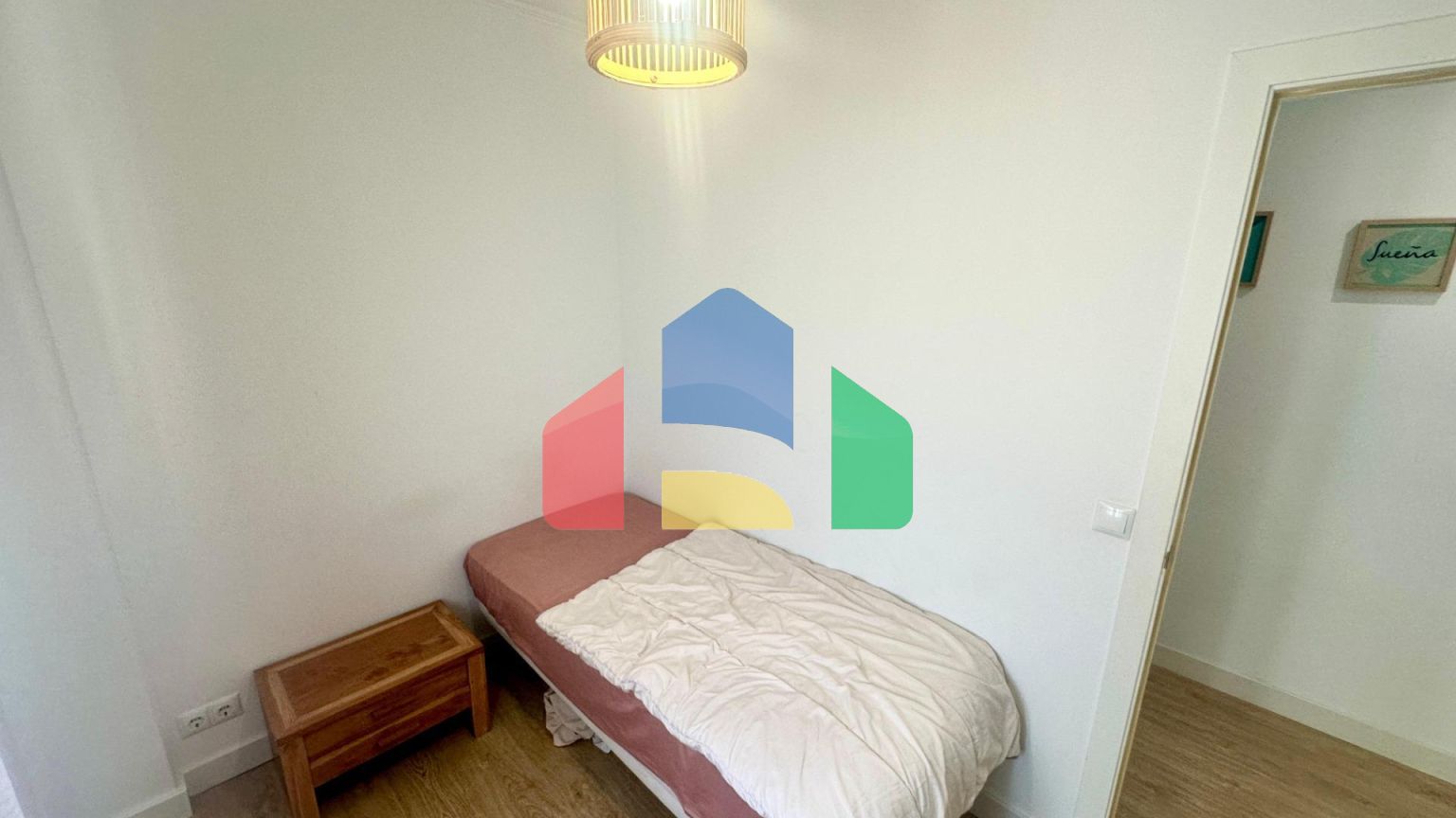 Продается просторная, светлая квартира в Аликанте — район Каролинас-Альтас