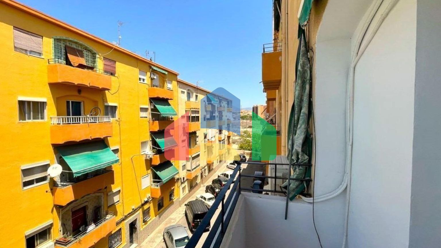 Продажа квартиры (La Florida)  3 спальни + салон с балконом.