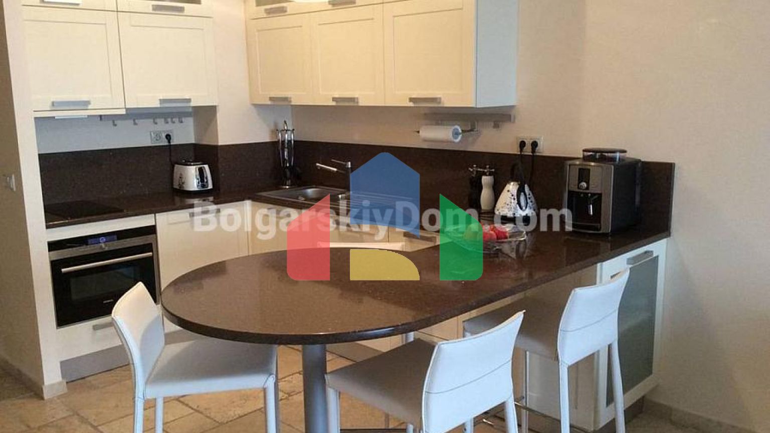 Трехкомнатная квартира в Калиакрия