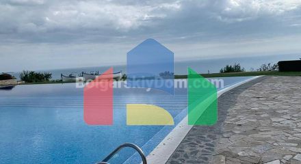 Трикімнатна квартира в Каліакрія Біч Резорт