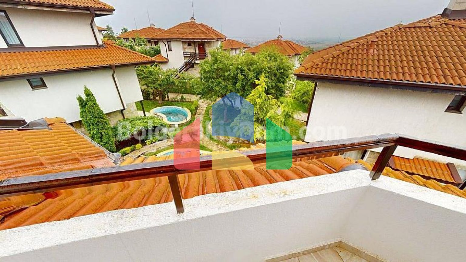 Трикімнатна квартира Бей В'ю Віллас