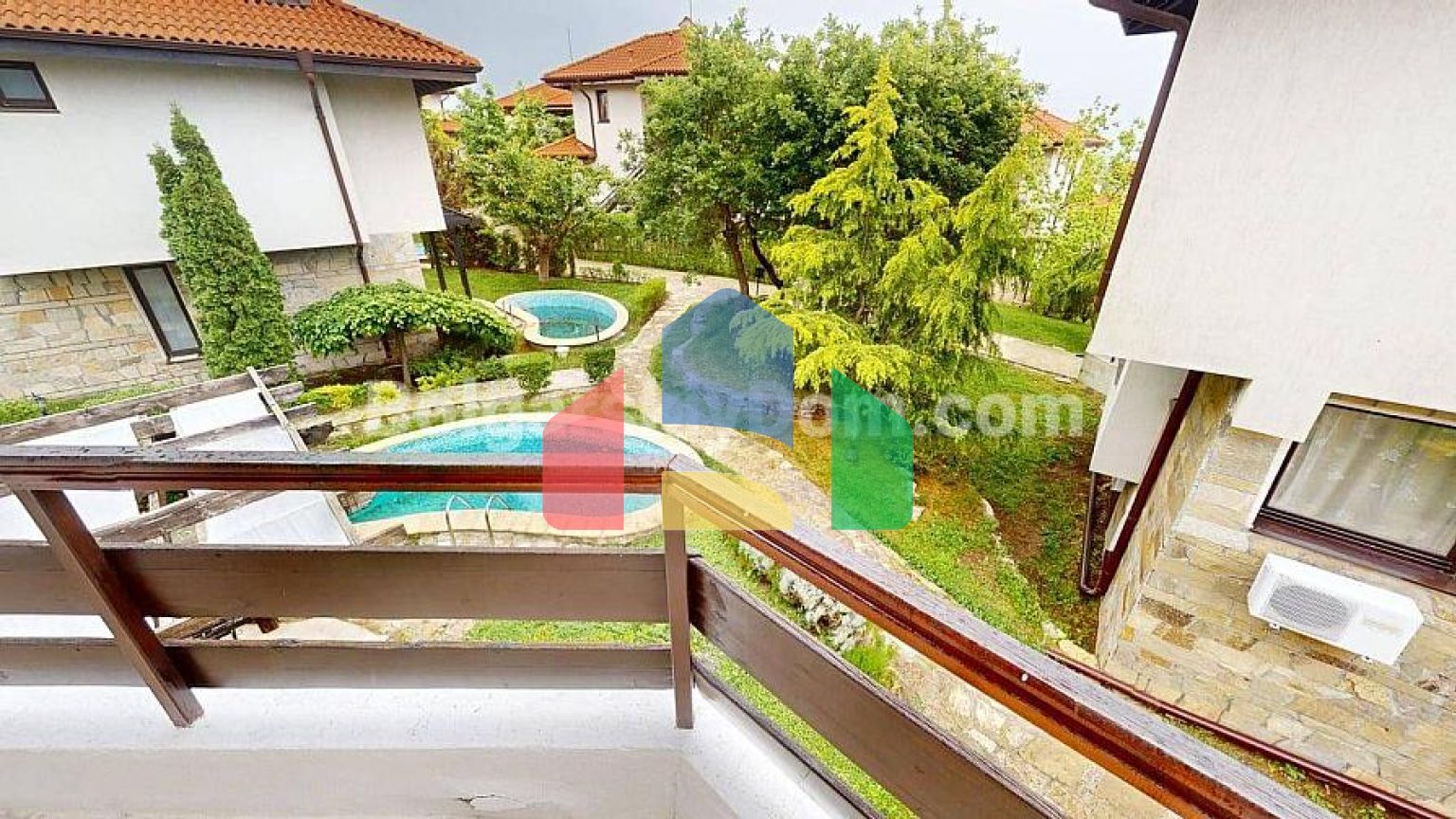 Трикімнатна квартира Бей В'ю Віллас