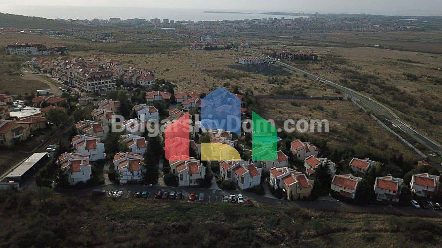 Будинок в Алмонд Хілл